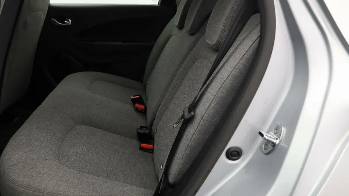2020-renault-zoe-e-i-iconic-135ps-r135ze50-big-16