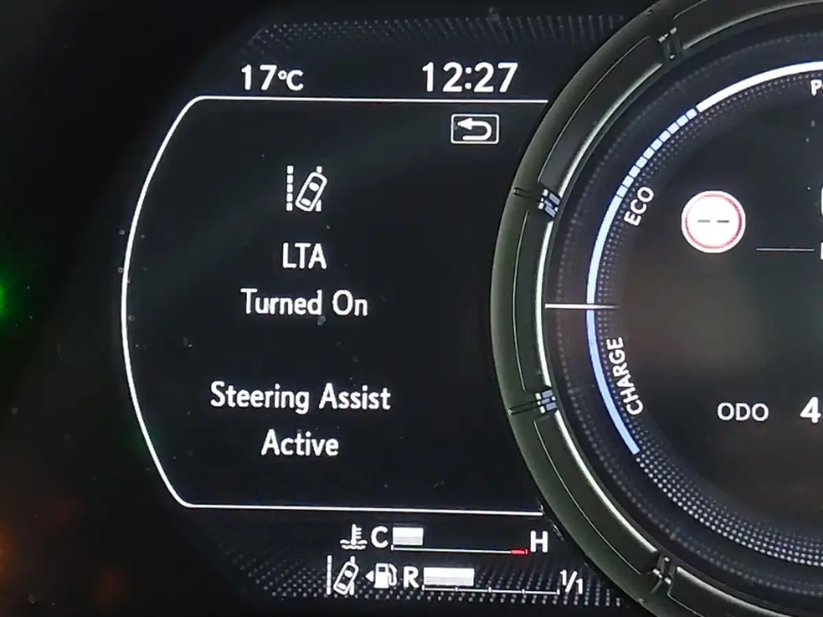2024-cupra-formentor-14-e-hybrid-v1-big-12