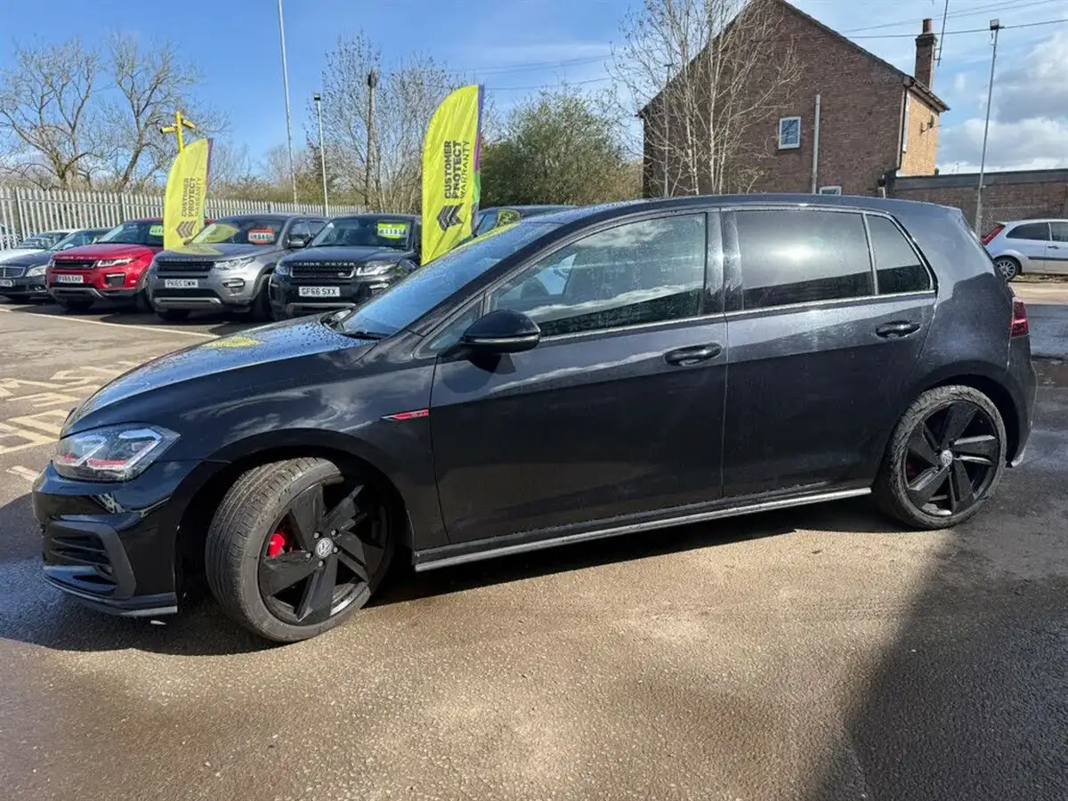 2017-volkswagen-golf-20-tsi-gti-230ps-ss-5d-dsg-big-1