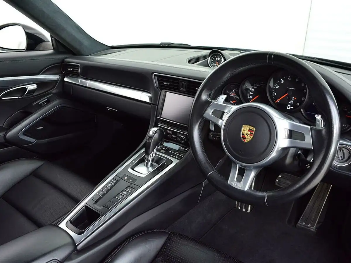 2015-porsche-911-34-carrera-black-edition-coupe-pdk-big-9