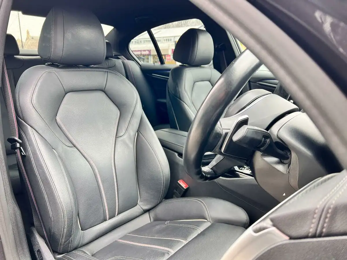 2022-bmw-5-series-20td-520d-xdrive-m-sport-mht-saloon-4d-big-10