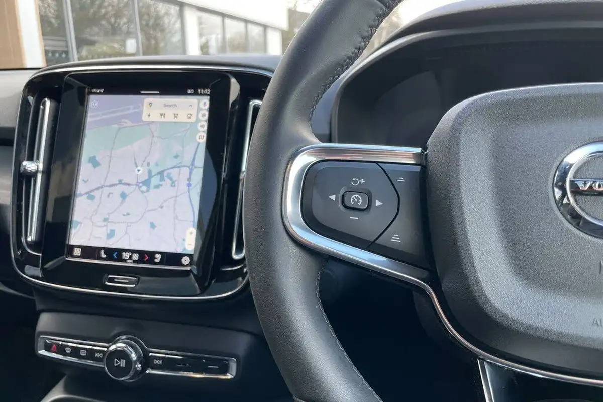 2022-volvo-c40-e-twin-recharge-pro-big-34