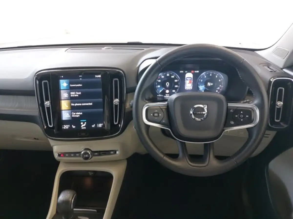 2020-volvo-xc40-15-t3-inscription-pro-big-2