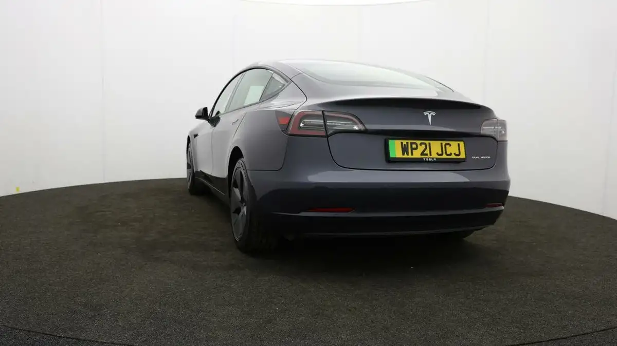 2021-tesla-model-3-e-long-range-4x4-big-29