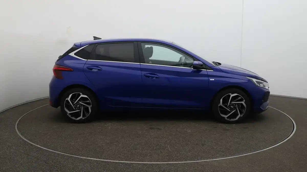 2023-hyundai-i20-10-t-gdi-premium-dct-big-49