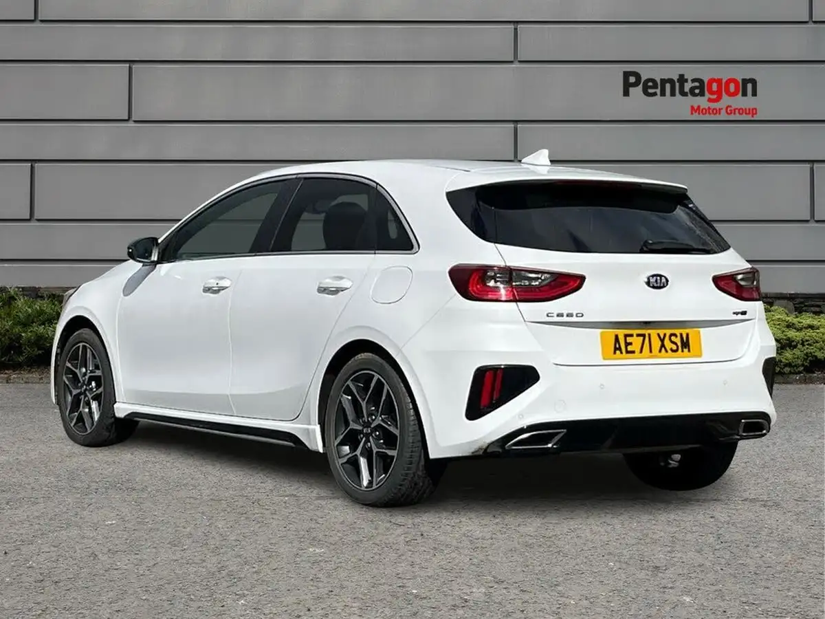 2021-kia-ceed-15-t-gdi-gt-line-big-1