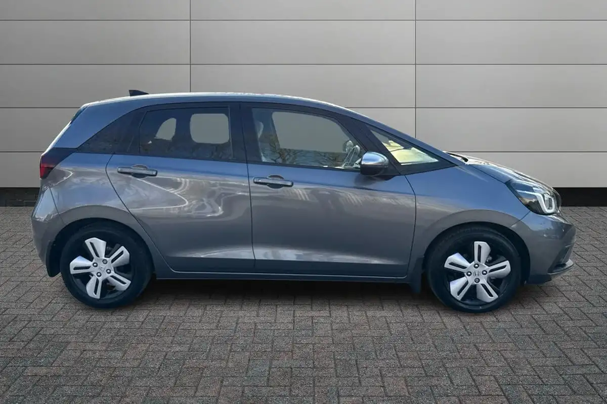 2021-honda-jazz-15-i-mmd-ex-107ps-big-4