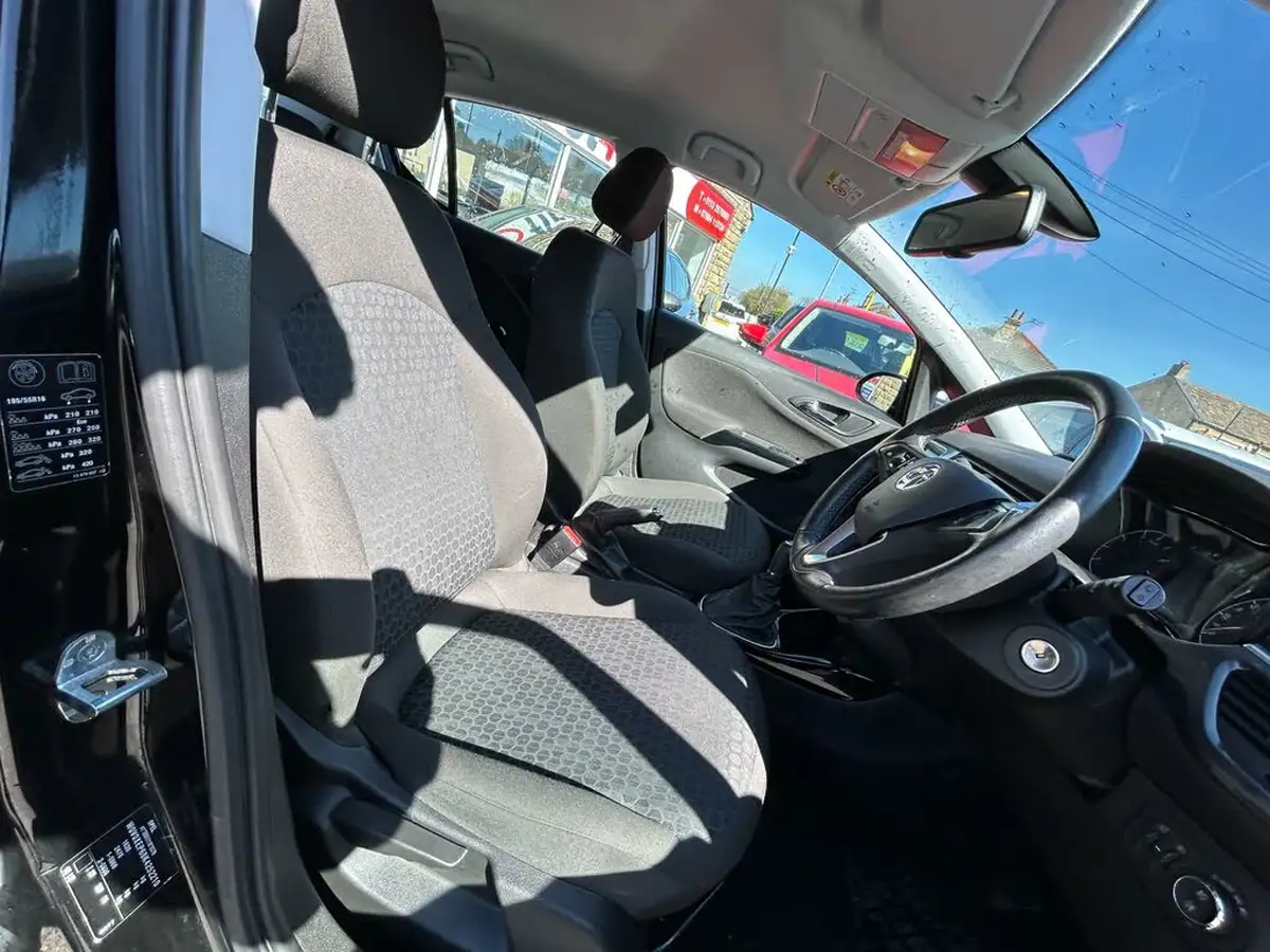 2019-vauxhall-corsa-14i-se-nav-90ps-ecotec-5d-big-10