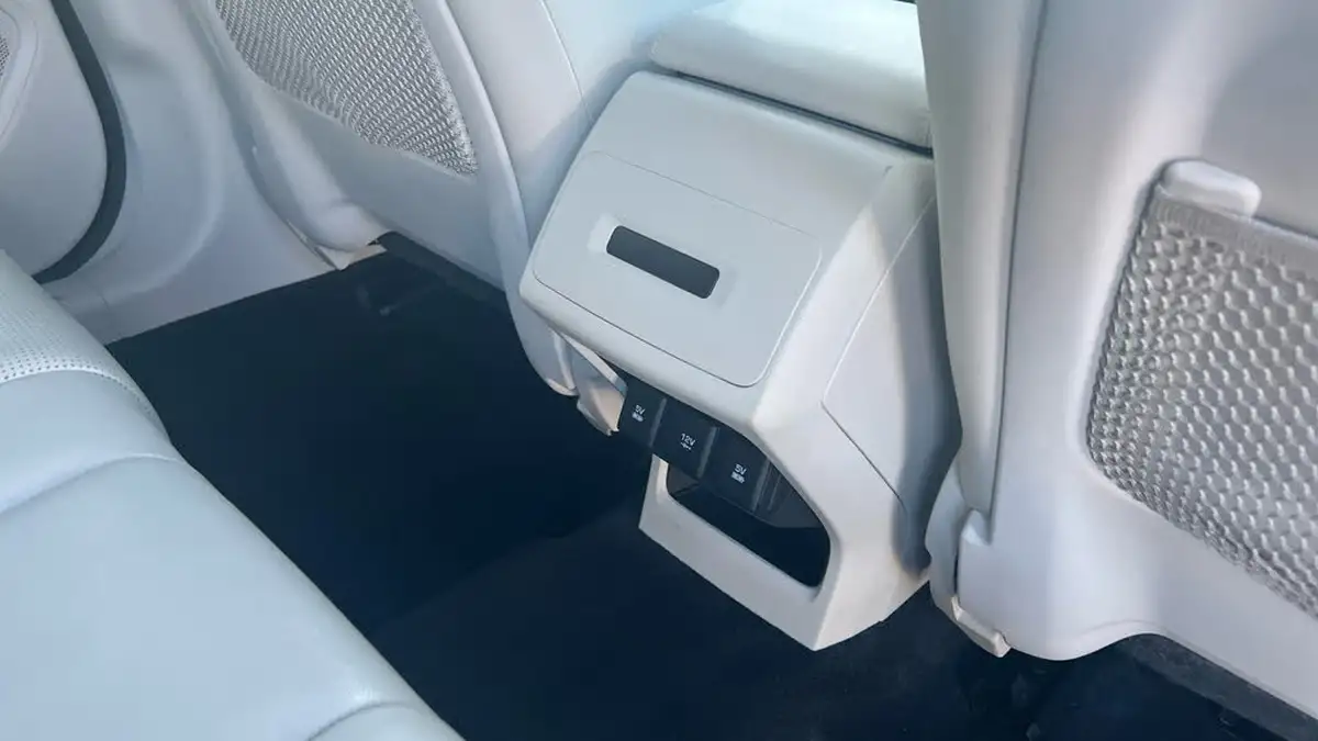 2019-jaguar-i-pace-ev400-se-big-17