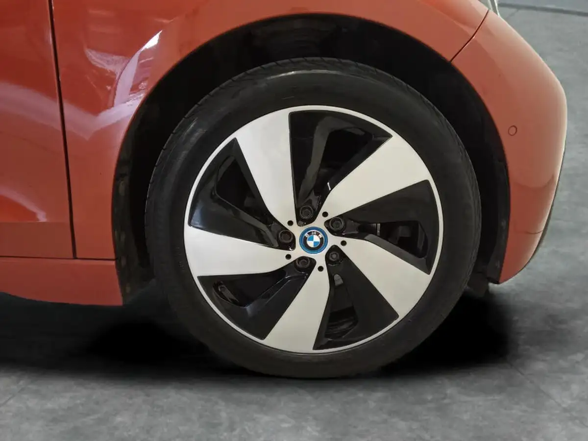 2016-bmw-i3-e-extended-range-big-28