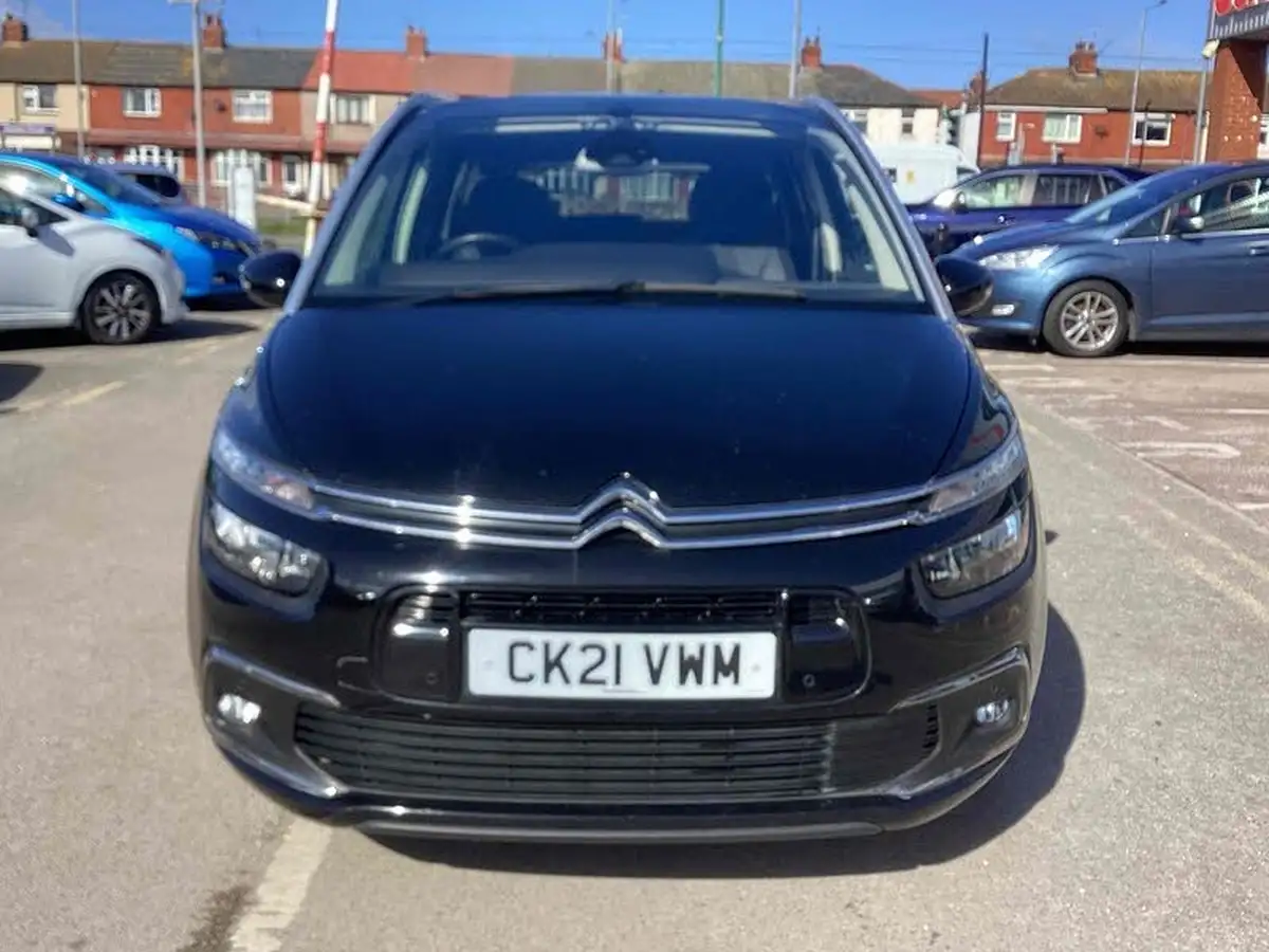 2021-citroen-grand-c4-spacetourer-12-puretech-sense-big-9