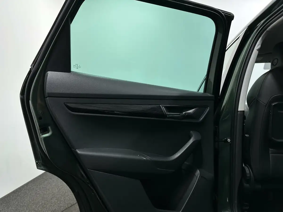 2018-skoda-karoq-16tdi-se-l-scr-1596cc-dsg-big-38