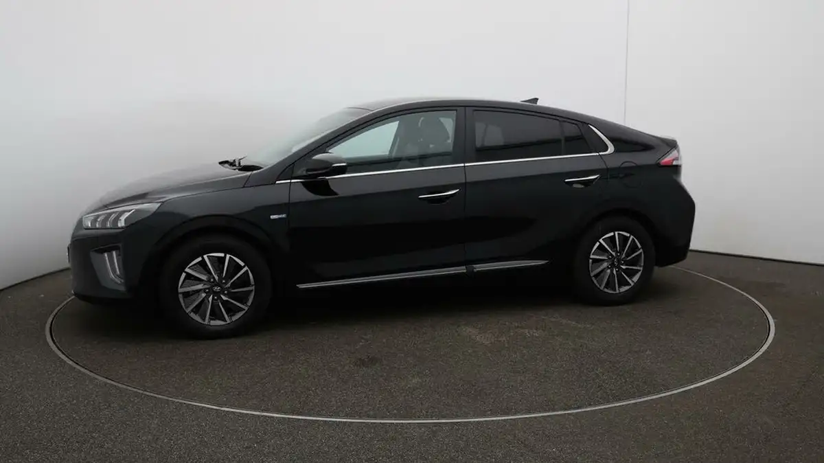 2021-hyundai-ioniq-e-premium-se-electric-100kw-big-67