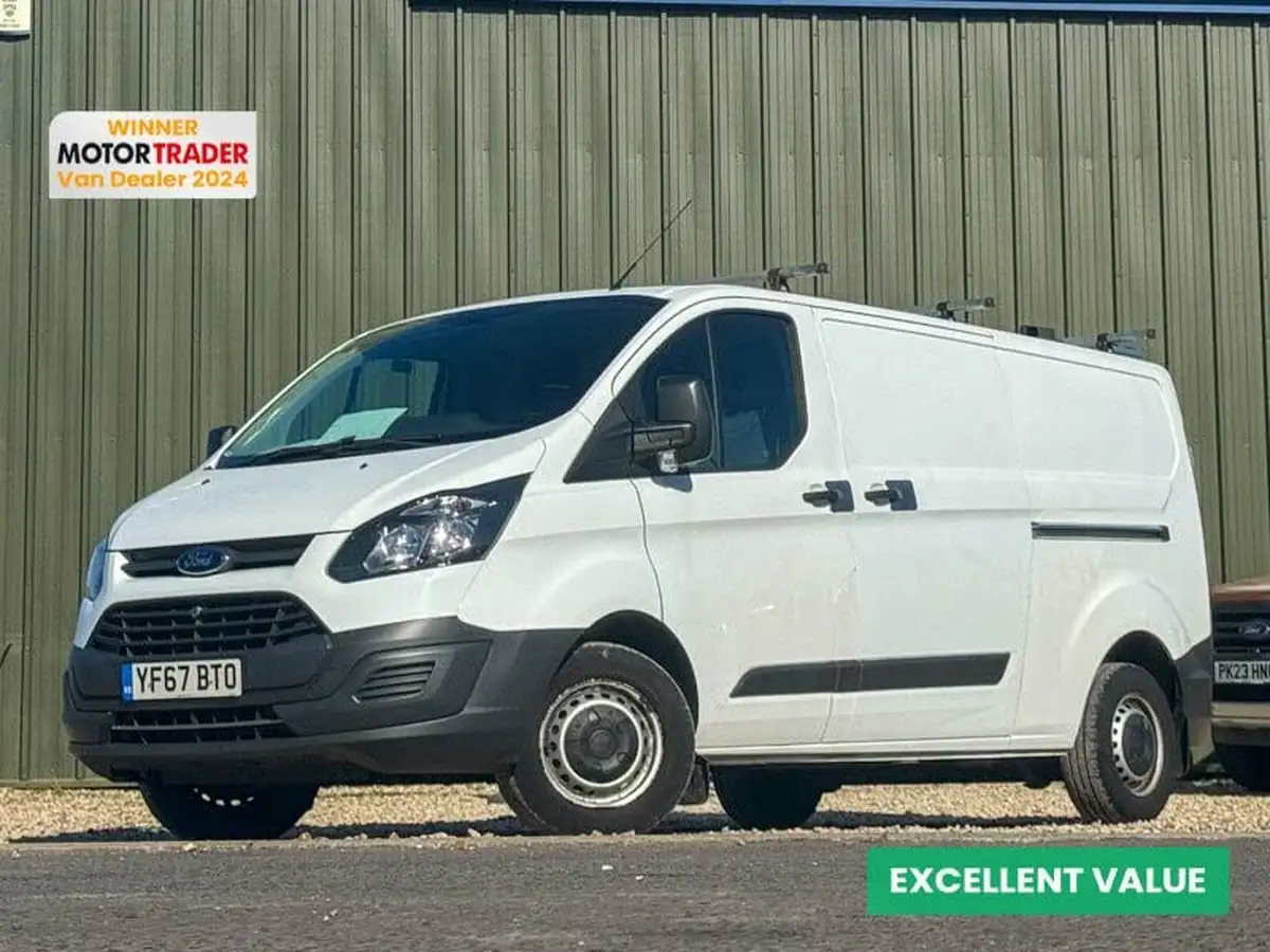 2018-ford-transit-custom-20tdci-290-l2h1-105pseu6-panel-van-big-0