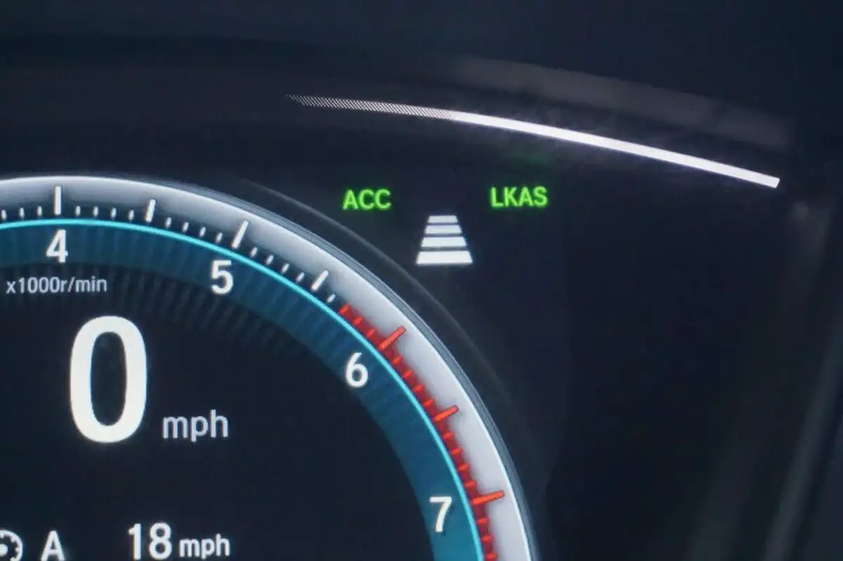 2018-honda-civic-10-vtec-turbo-ex-129ps-ss-hatchback-5d-cvt-big-27