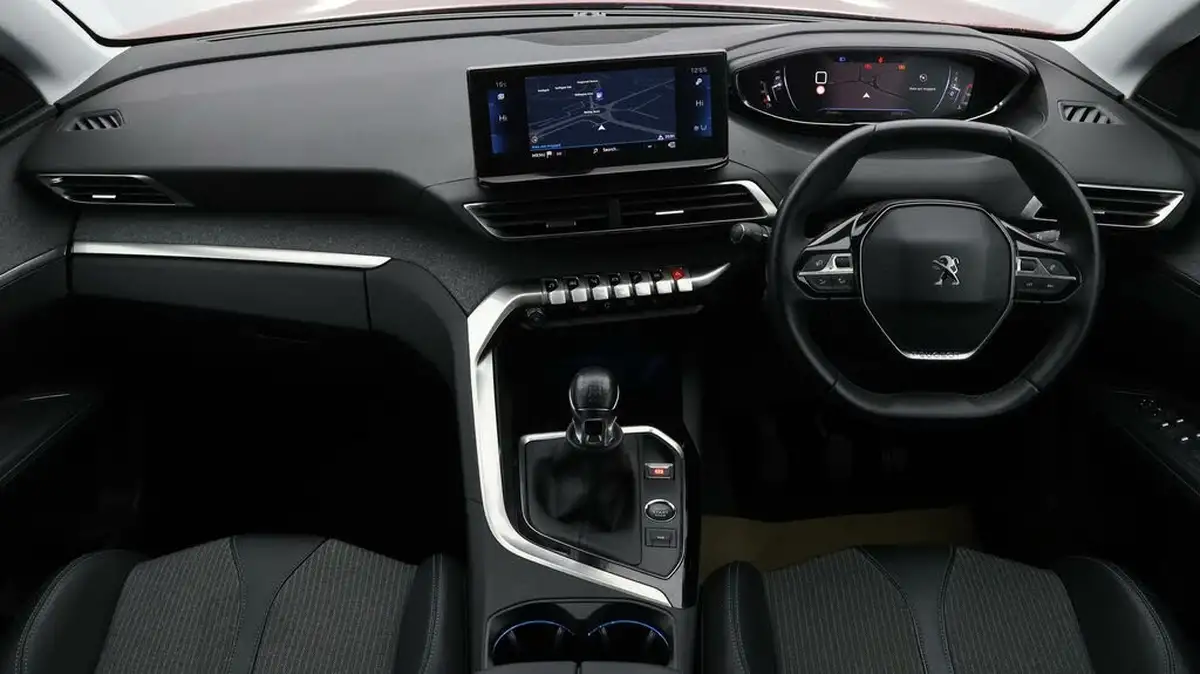 2021-peugeot-3008-suv-12-puretech-allure-premium-big-12