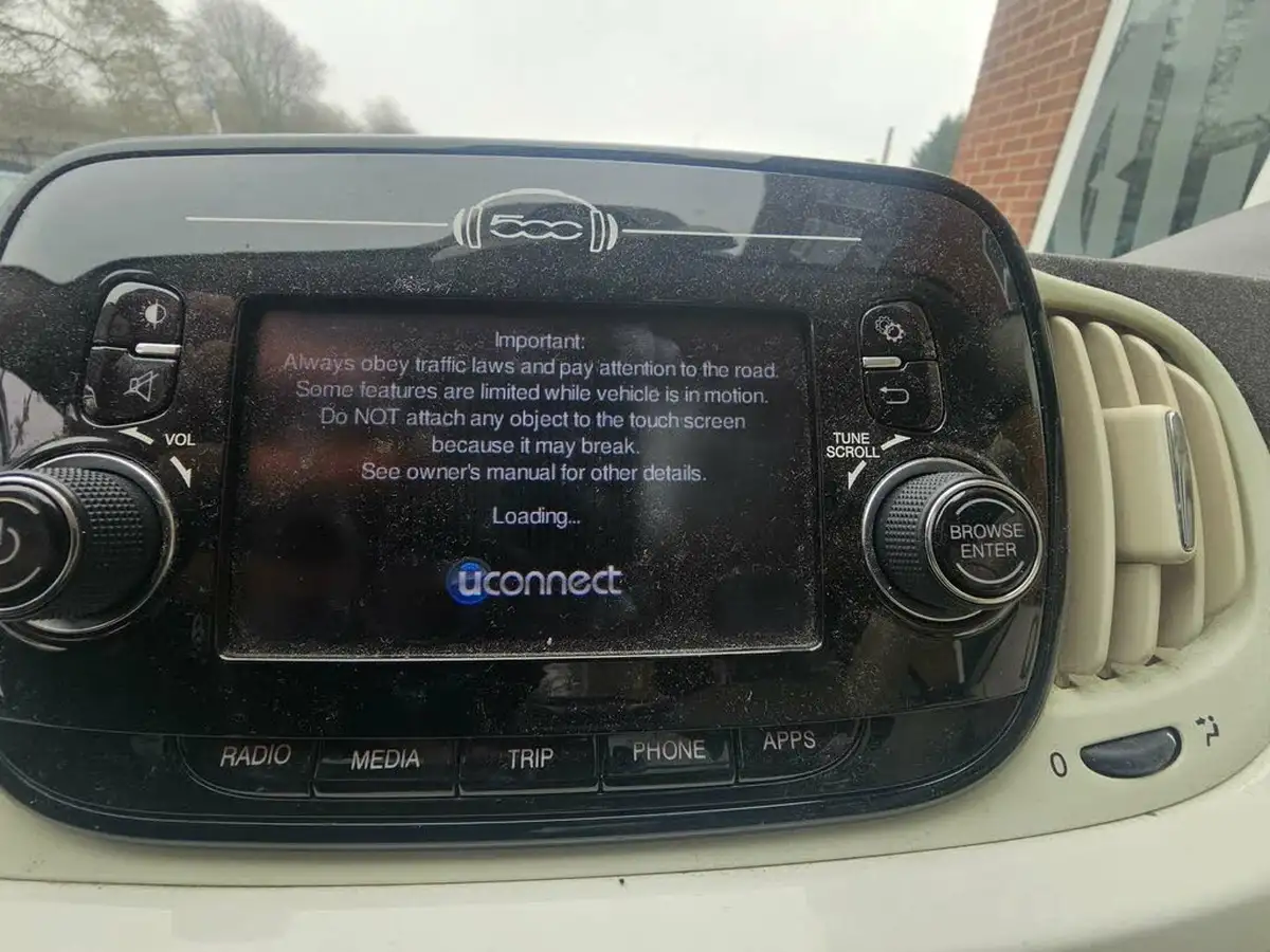 2018-fiat-500-12-lounge-big-21