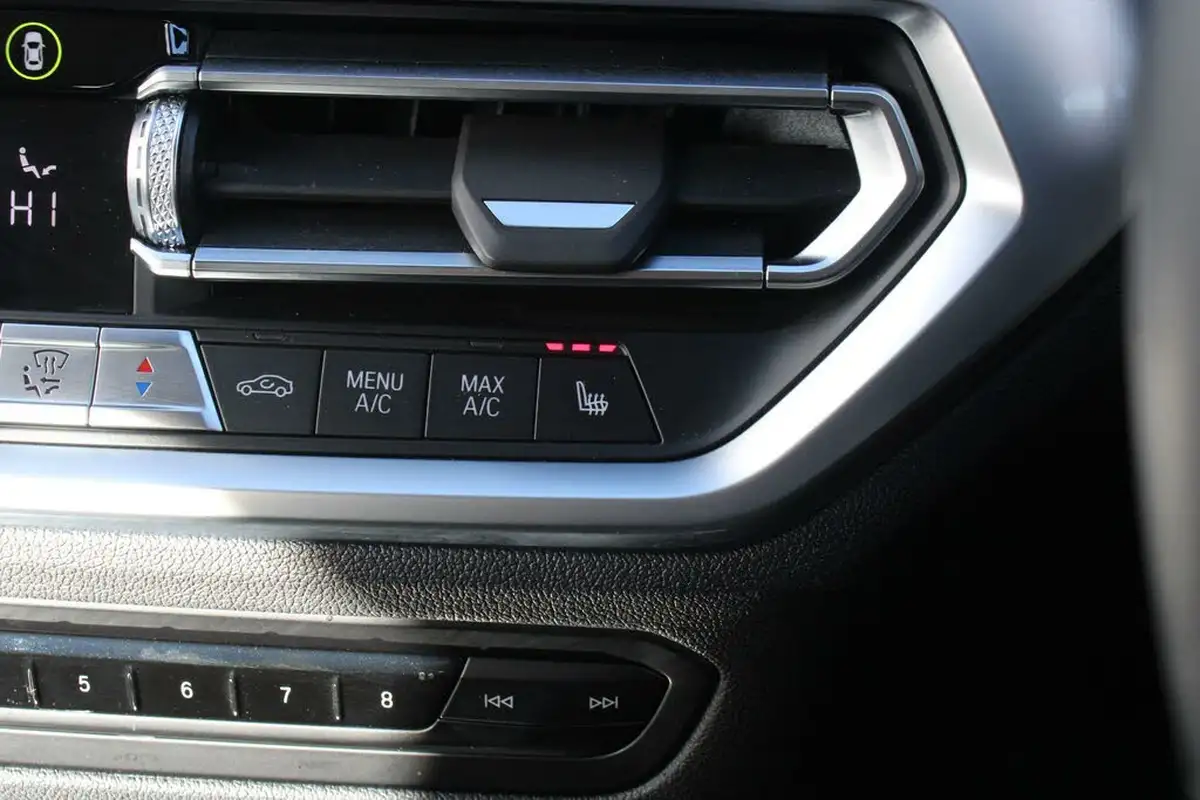 2022-bmw-3-series-20-330e-sport-pro-touring-5d-big-25