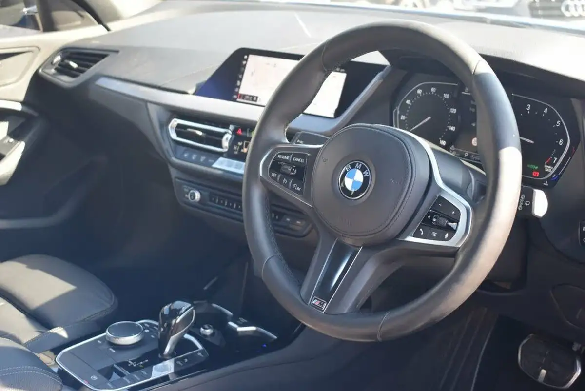 2019-bmw-1-series-big-17