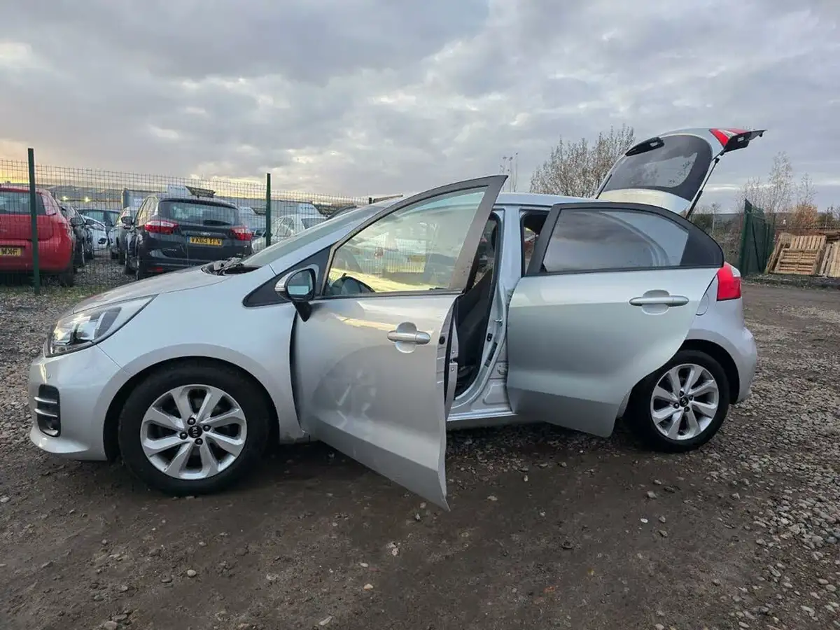2015-kia-rio-14-2-5d-isg-big-19