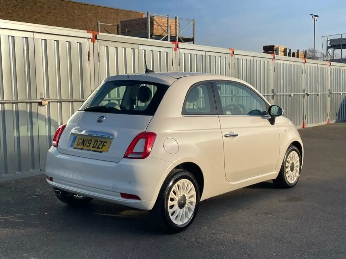2019-fiat-500-12-lounge-big-4