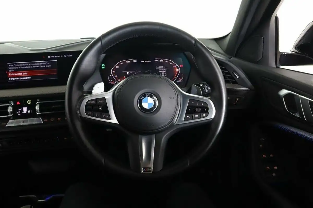 2022-bmw-1-series-20-m135i-xdrive-big-34