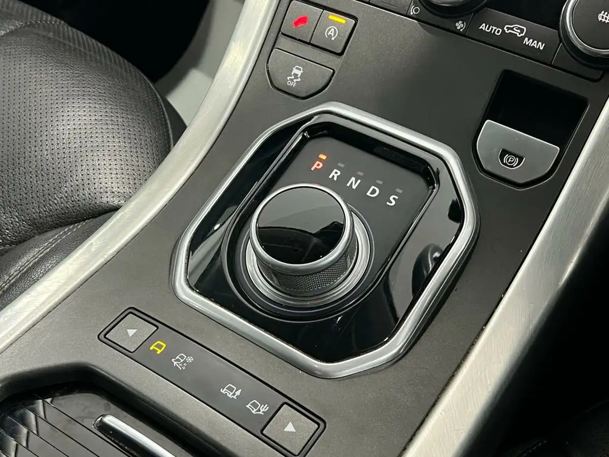 2016-land-rover-range-rover-evoque-20td4-se-tech-ss-hatchback-5d-auto-big-41
