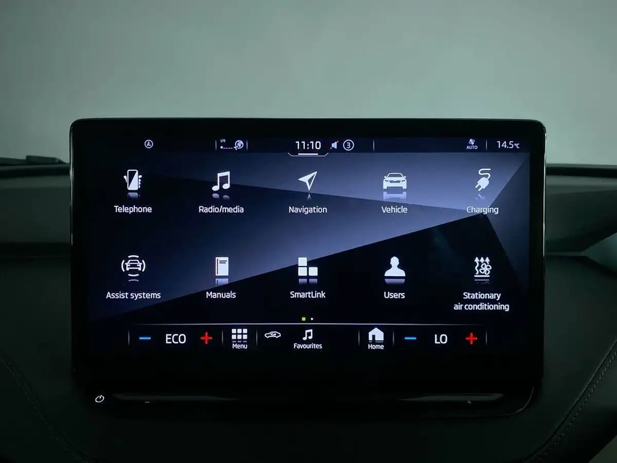 2022-skoda-enyaq-e-80-82-kwh-big-31