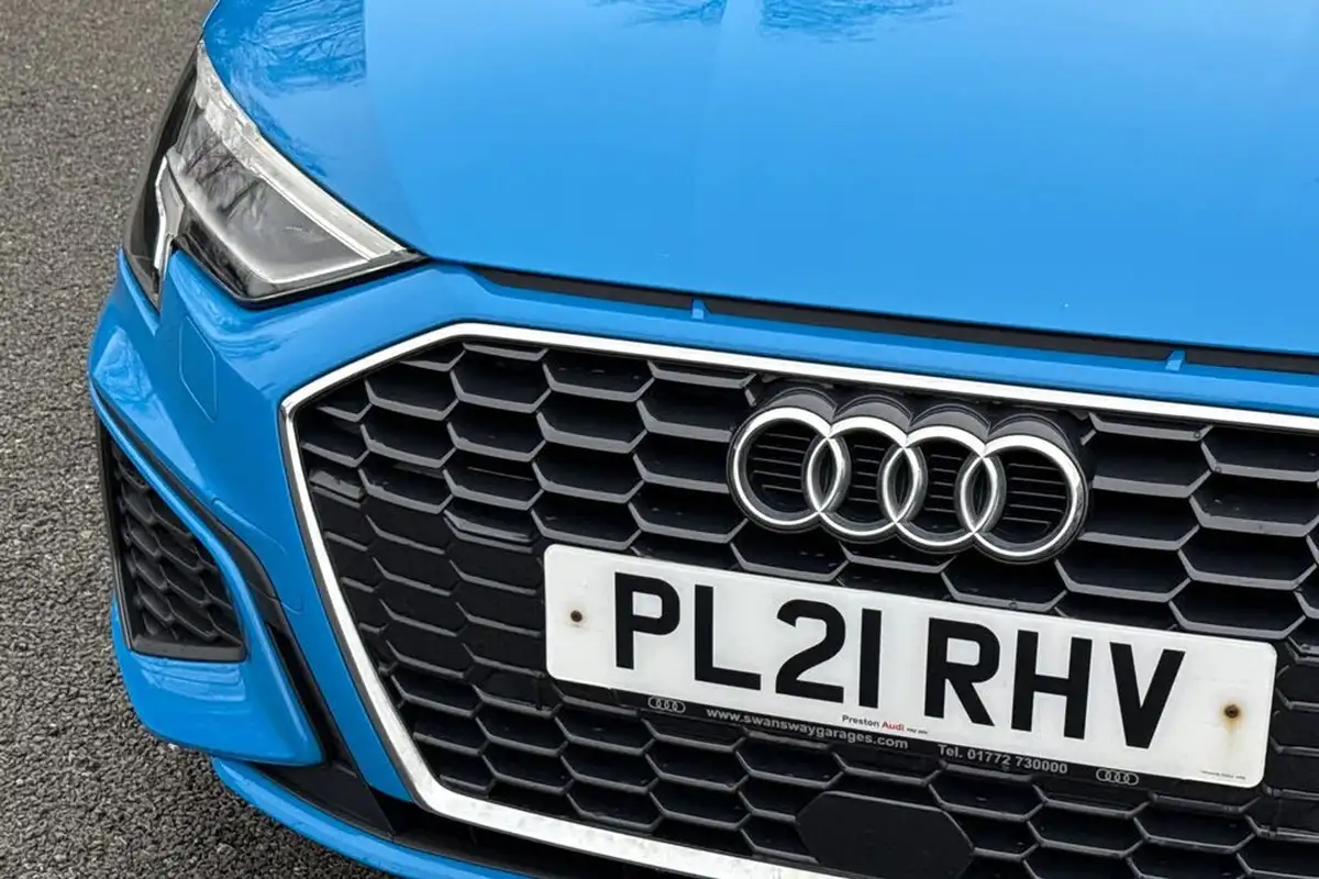 2021-audi-a3-15-35-tfsi-s-line-saloon-4d-big-25