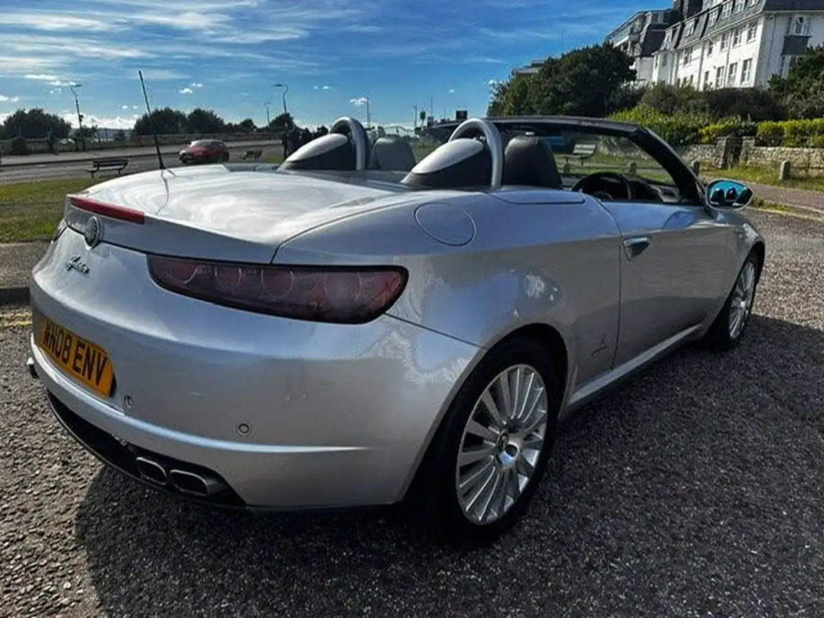 2008-alfa-romeo-spider-22-big-5