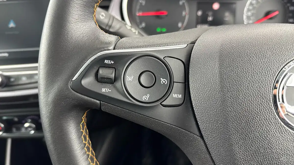 2019-vauxhall-crossland-x-12-elite-nav-83ps-ss-big-17