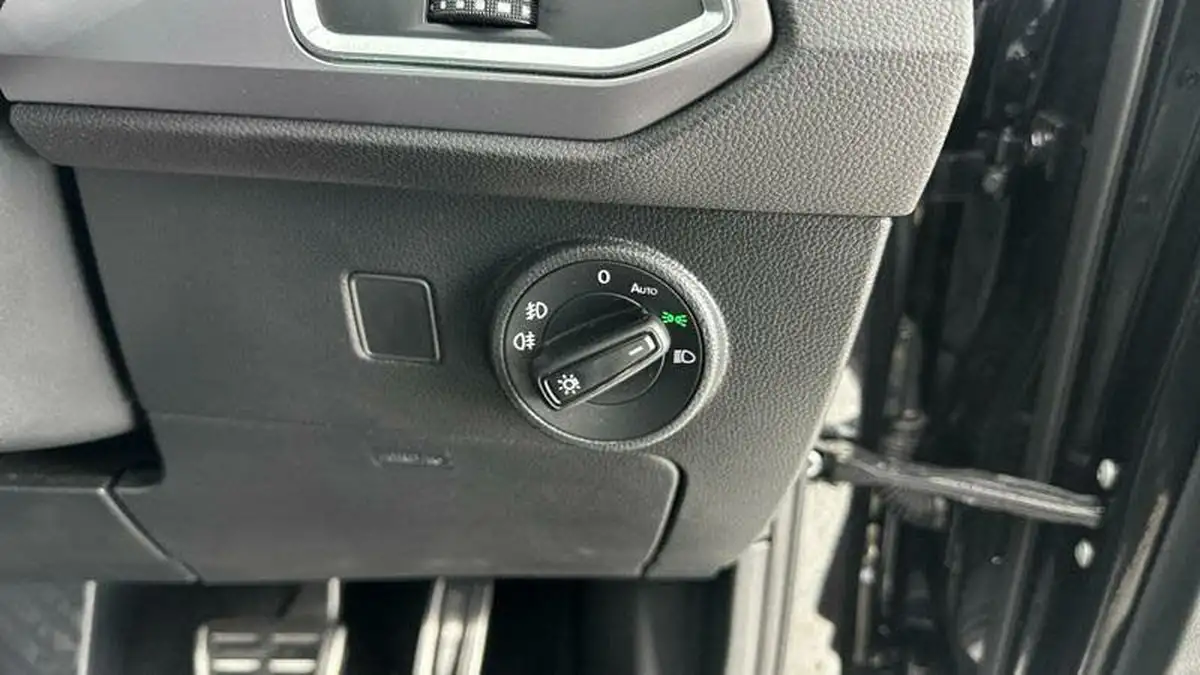 2021-seat-ateca-15-tsi-evo-fr-dsg-big-19