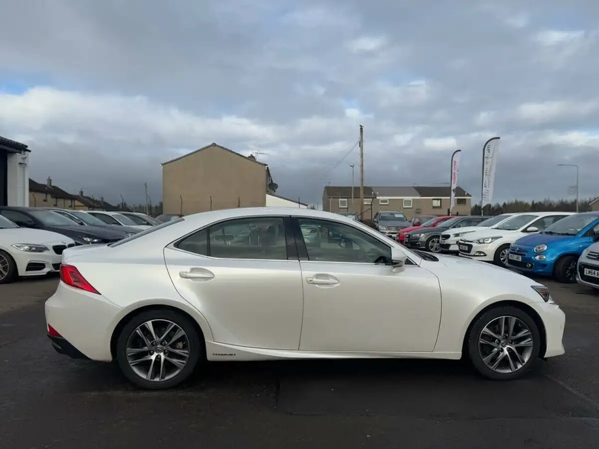 2018-lexus-is-300h-25-advance-lexus-navigation-big-7