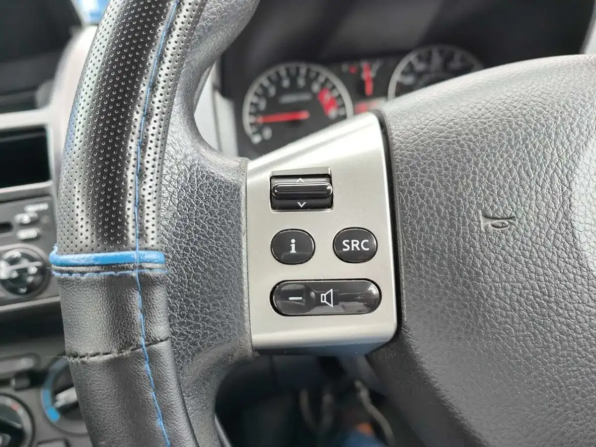 2010-nissan-note-14-visia-16v-ac-big-51