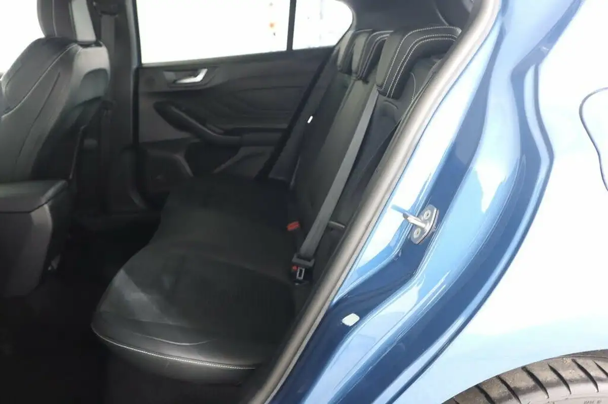 2019-ford-focus-20-st-hatchback-big-13
