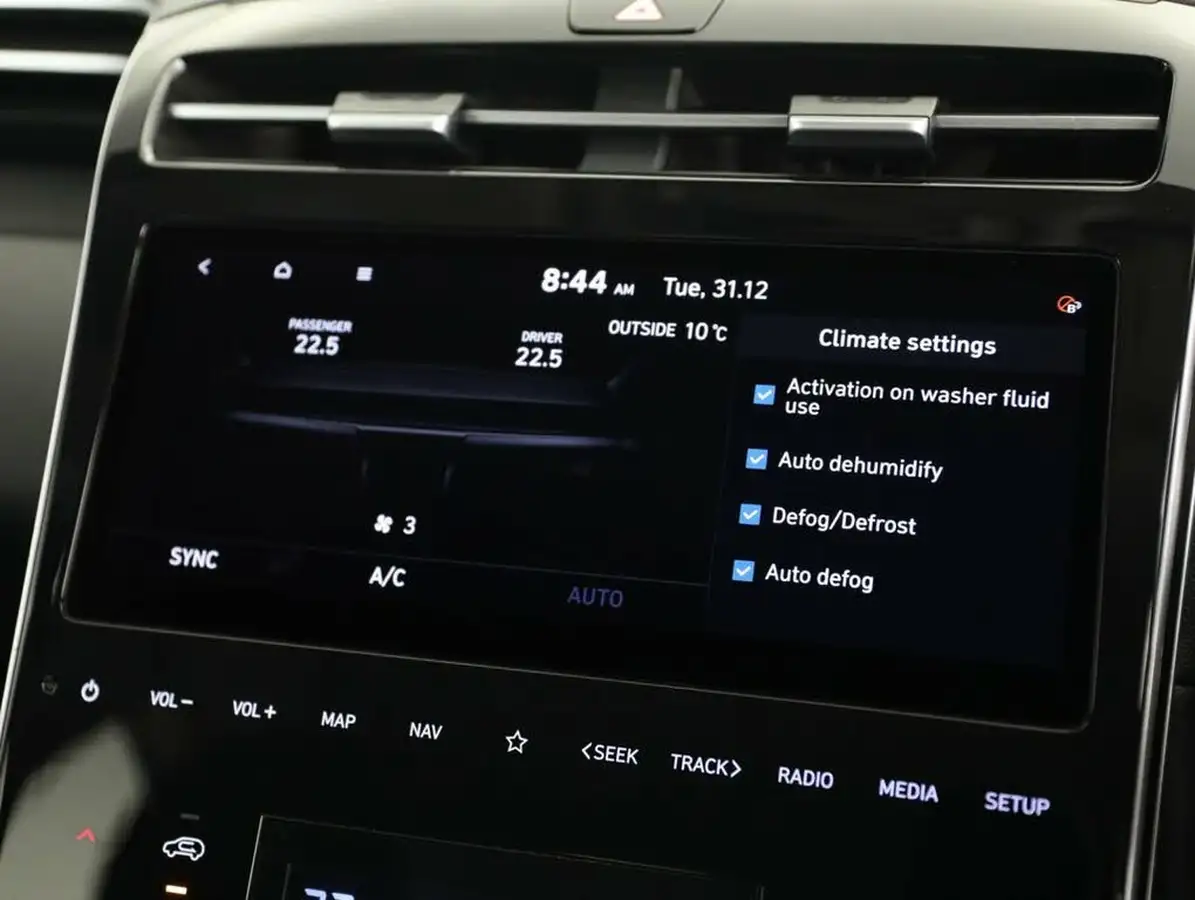 2021-hyundai-tucson-16-t-gdi-premium-150ps-48-volt-mhev-1598cc-dct-big-36