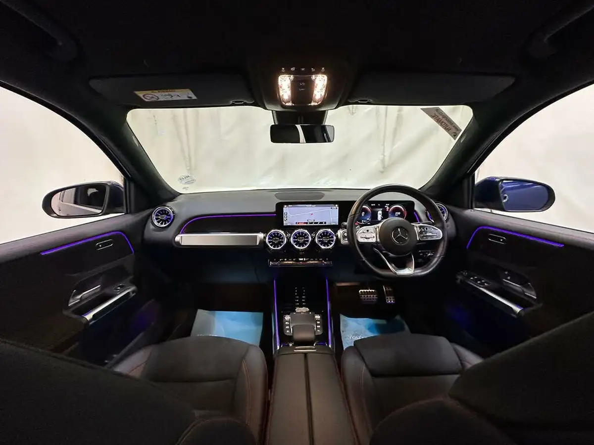 2022-mercedes-benz-glb-class-13-glb200-amg-line-premium-7g-tronic-big-20