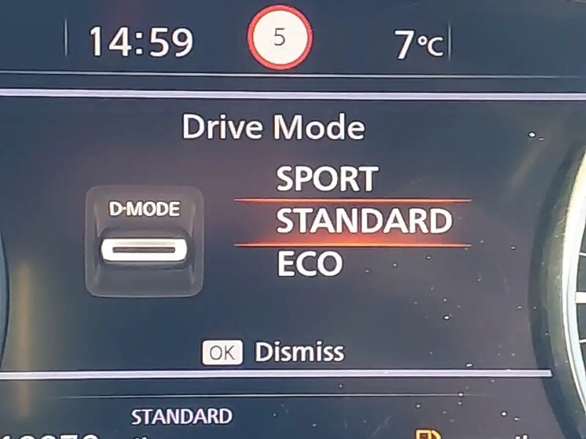 2021-nissan-qashqai-13-dig-t-visia-big-11