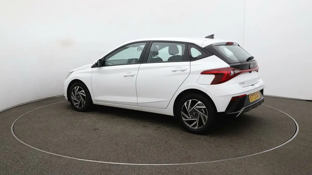 2024-hyundai-i20-10-t-gdi-advance-big-34