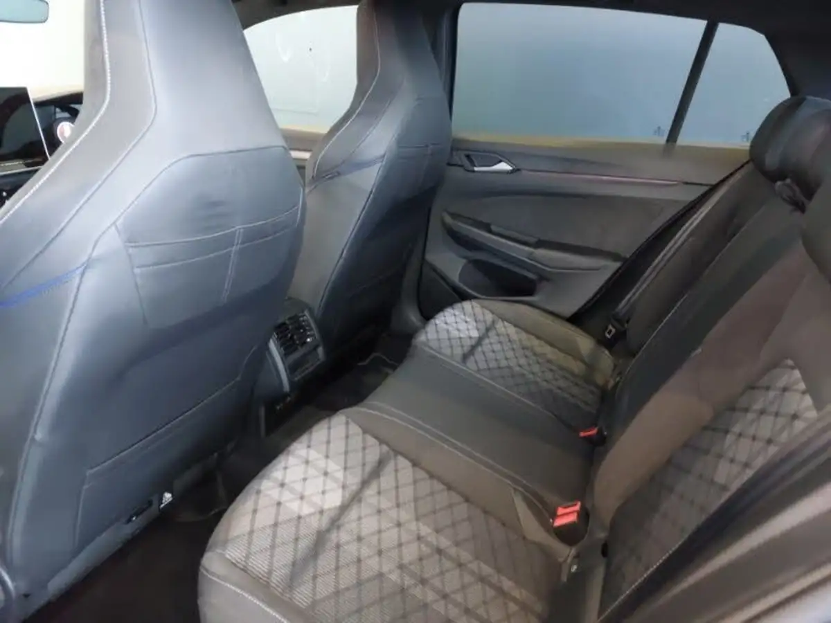2024-volkswagen-golf-15-tsi-r-line-150ps-hatchback-big-5