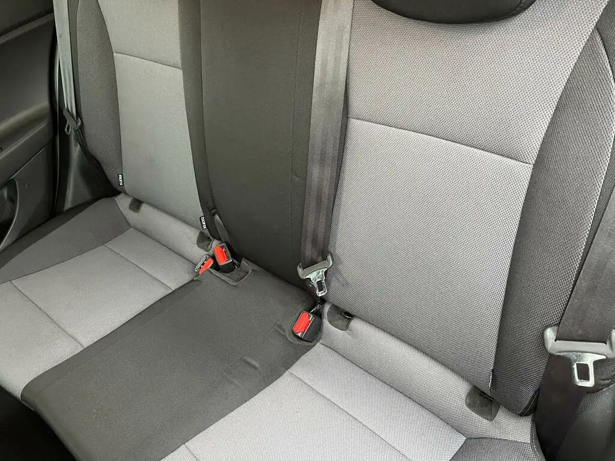 2018-hyundai-i20-12-premium-nav-mpi-isg-hatchback-5d-big-14