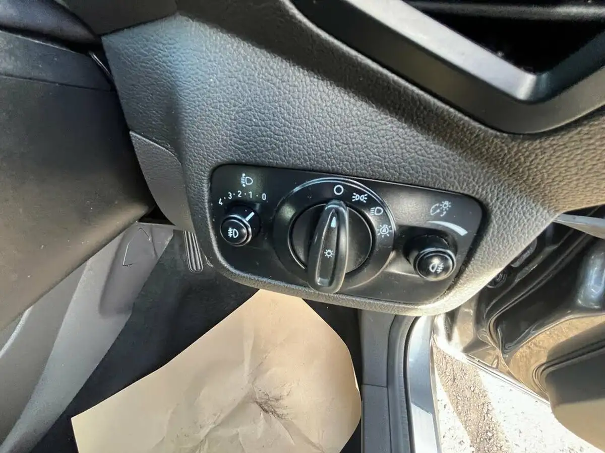 2017-ford-kuga-20tdci-st-line-180ps-awd-ss-big-13