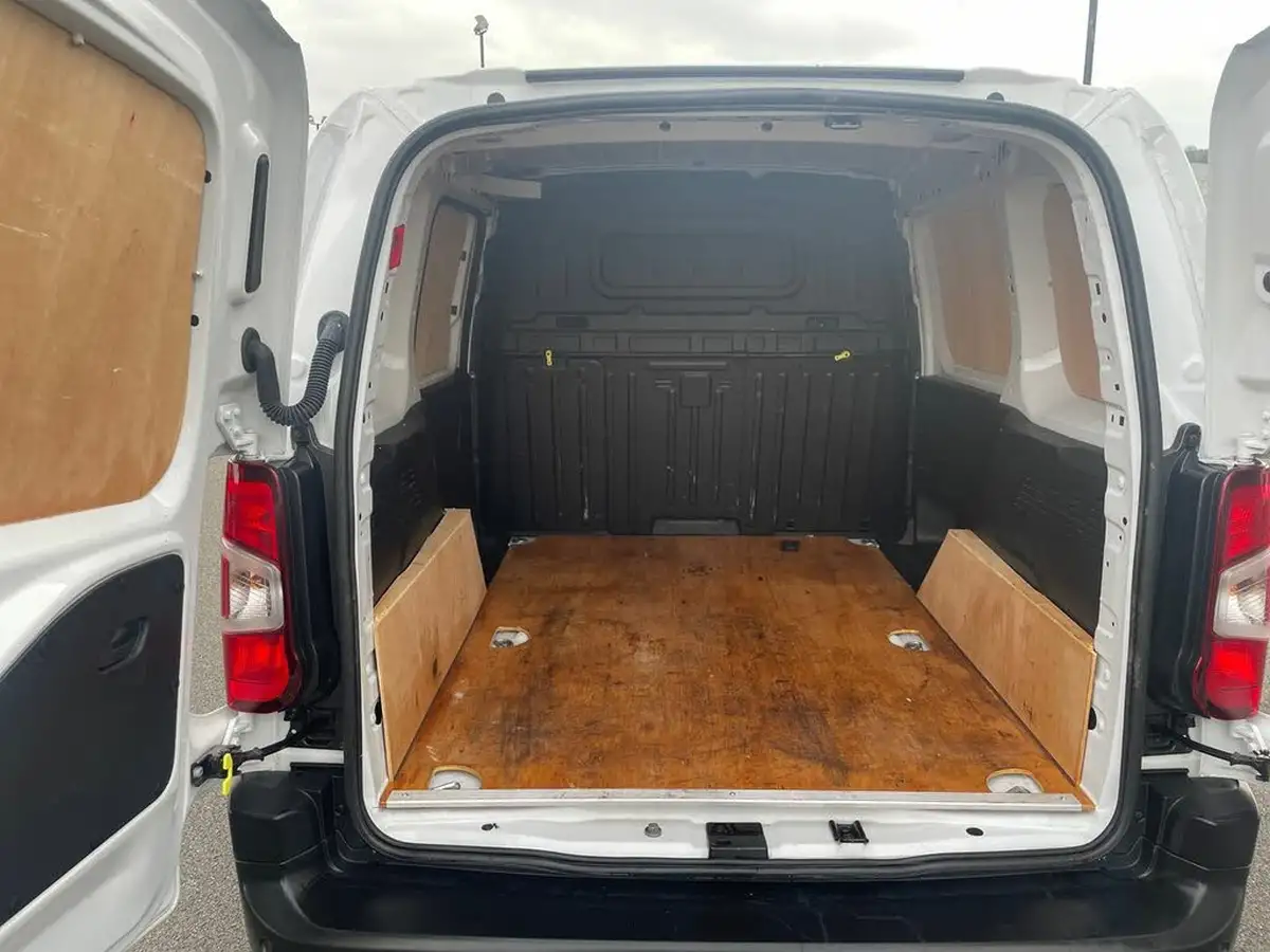 2023-peugeot-partner-15-bluehdi-1000-professional-premium-100pseu6d-ss-big-9