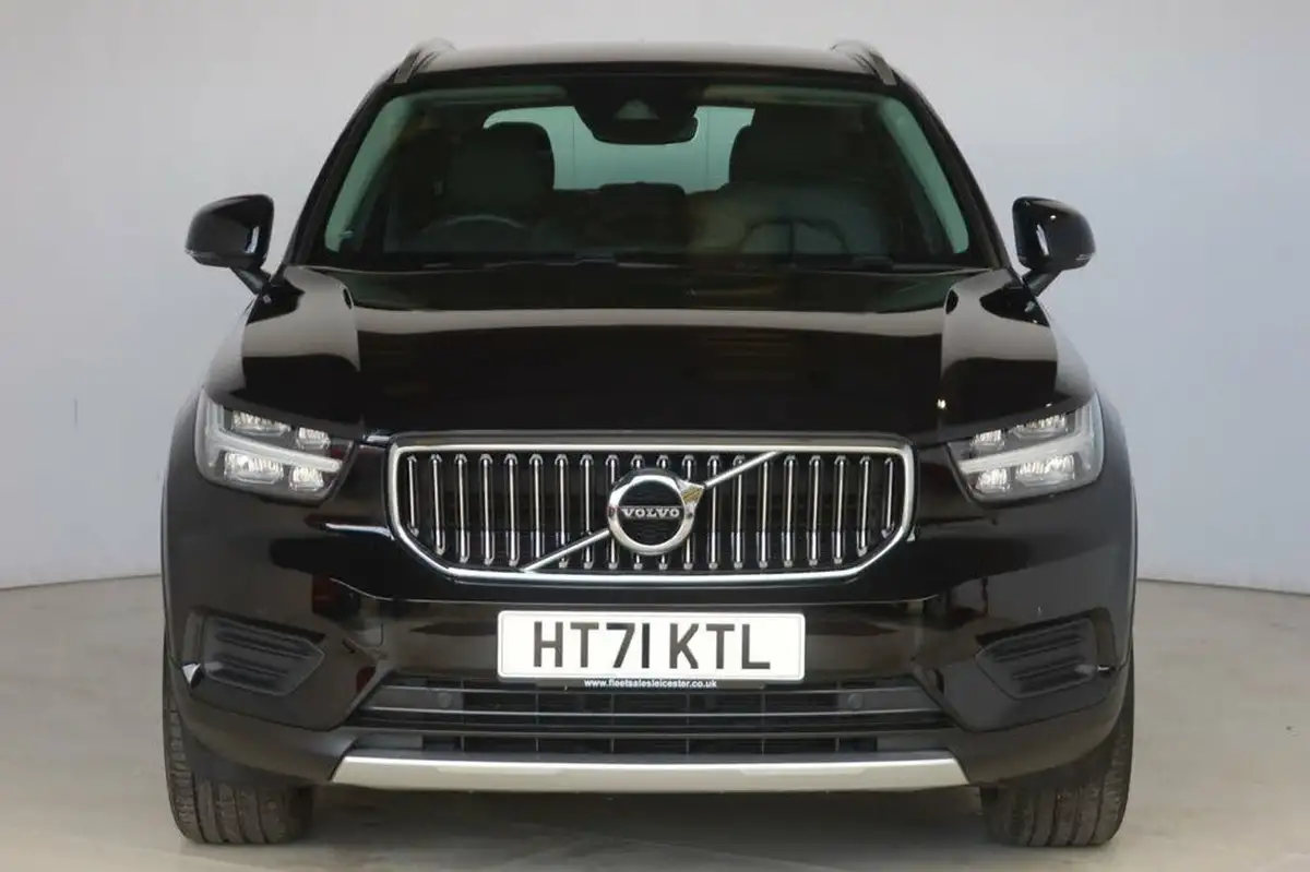 2022-volvo-xc40-20-b4-inscription-big-5