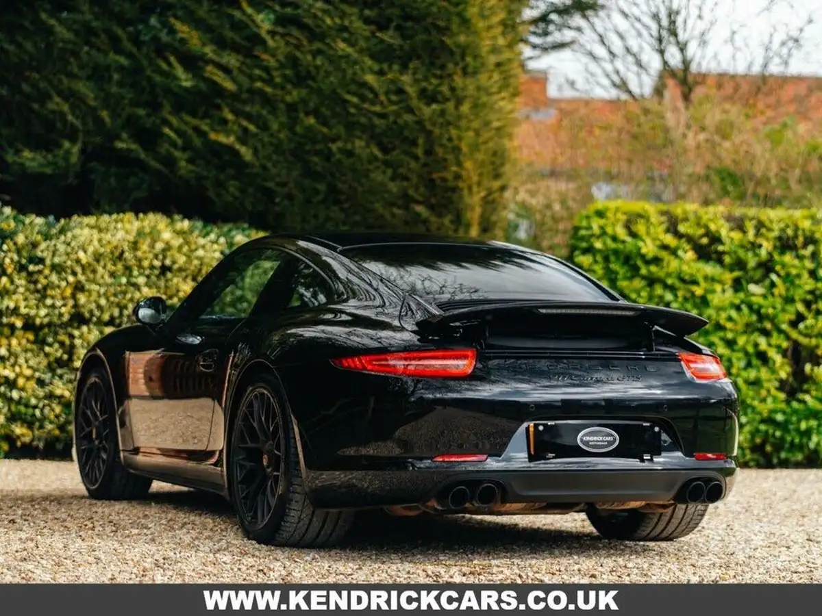 2015-porsche-911-38-carrera-gts-coupe-pdk-big-3