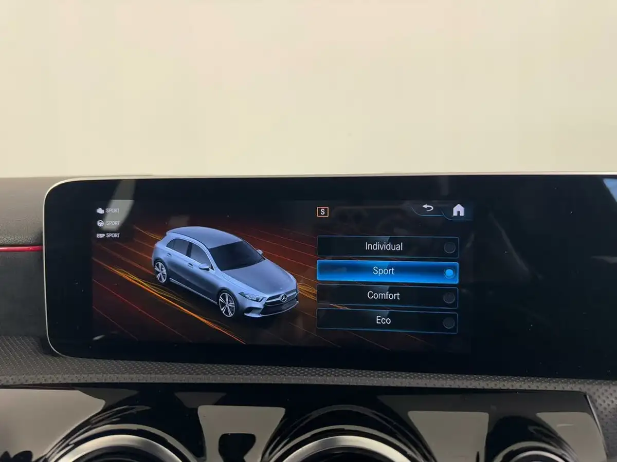 2021-mercedes-benz-a-class-15d-a180d-amg-line-executive-hatchback-5d-7g-dct-big-41