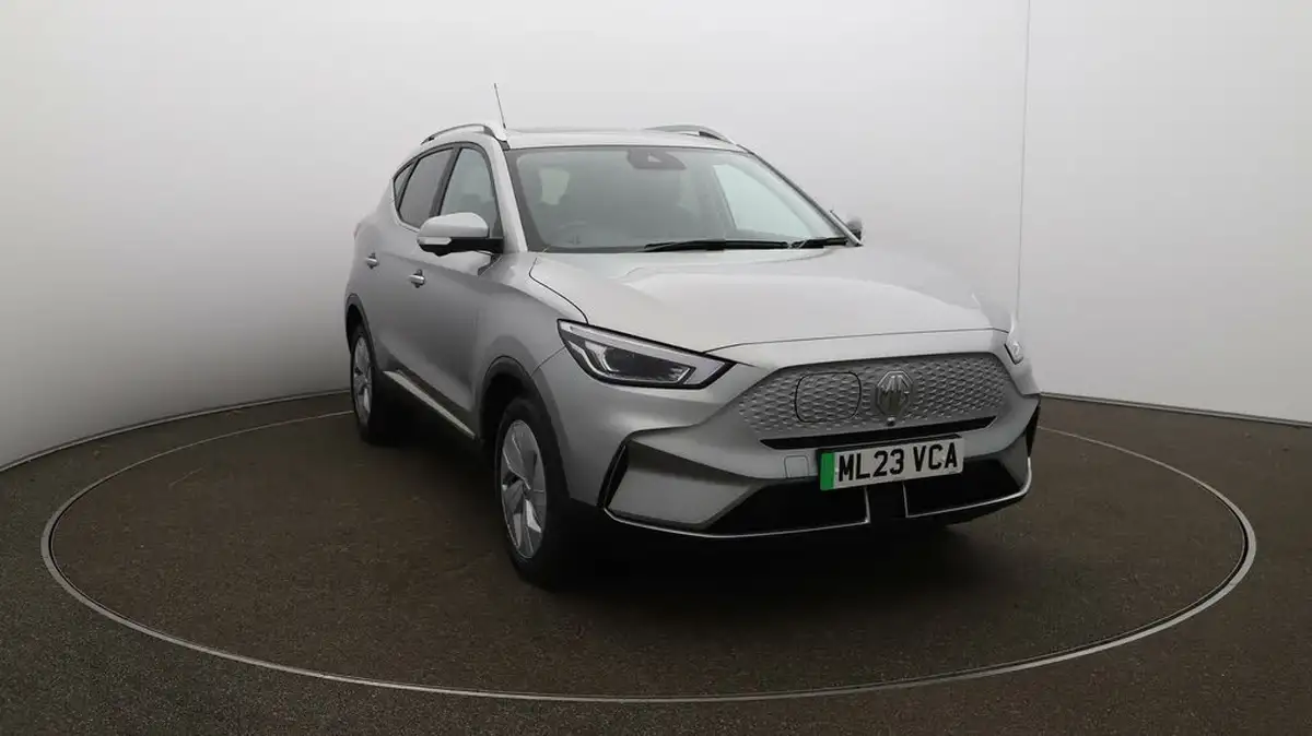 2023-mg-zs-suv-e-trophy-ev-156ps-long-range-big-41