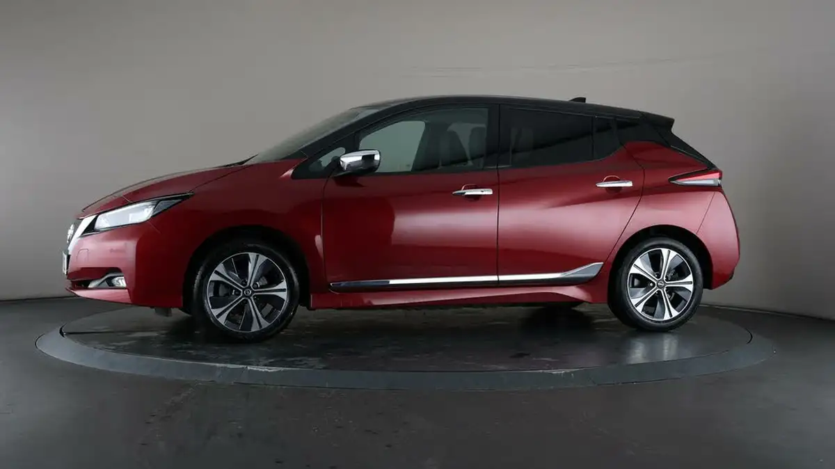 2021-nissan-leaf-e-e-tekna-big-38