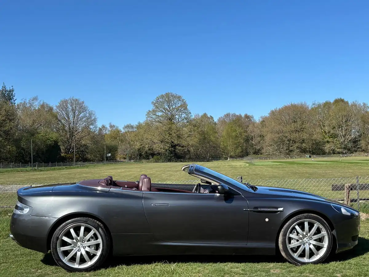2005-aston-martin-db9-59-touchtronic-big-4