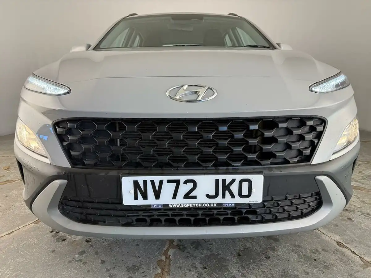 2022-hyundai-kona-10-t-gdi-se-connect-big-13